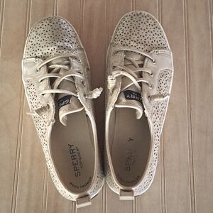 Sperry Girls Cut Out Laced Silver Sneakers